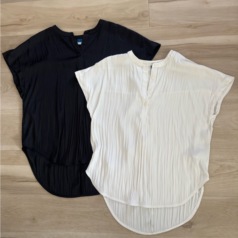 Old Navy Women's Black and Cream Blouse Duo